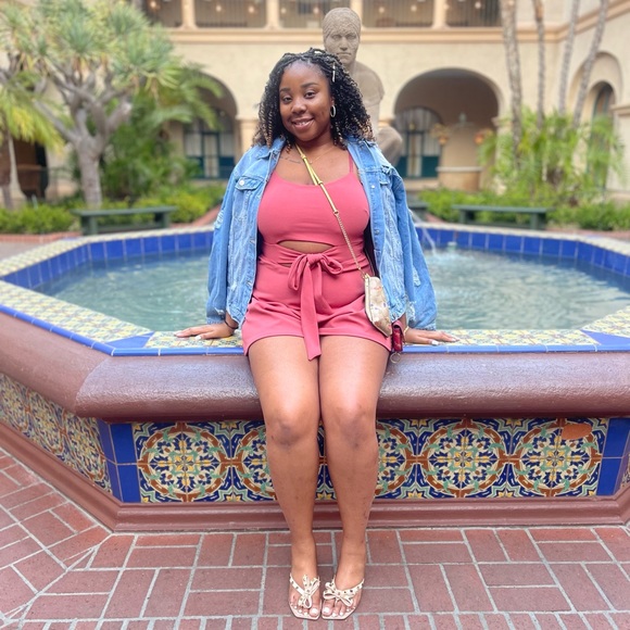 Meet your Posher, Sabine - Picture 1 of 3